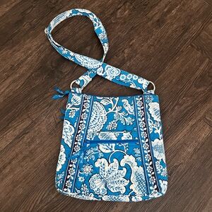 Blue Lagoon 11” x 11” Vera Bradley Crossbody Bag / Purse Wide Strap